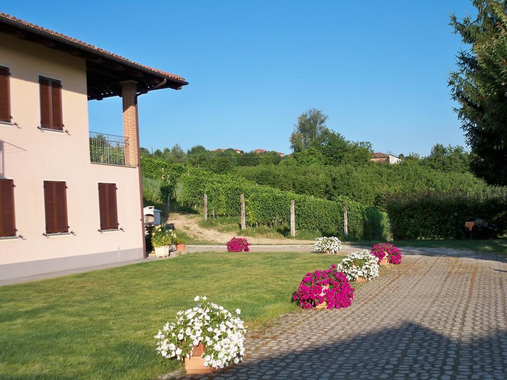 Cascina La Corte Bed and Breakfast Neive Exteriör bild